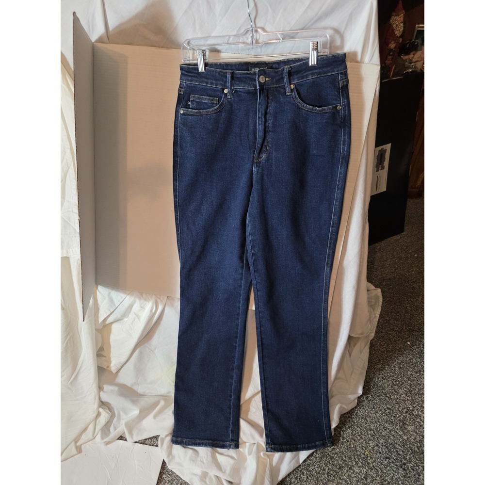 Judy Blue Jeans Dark Wash. 16" Waist 11" Rise 32" I Seam